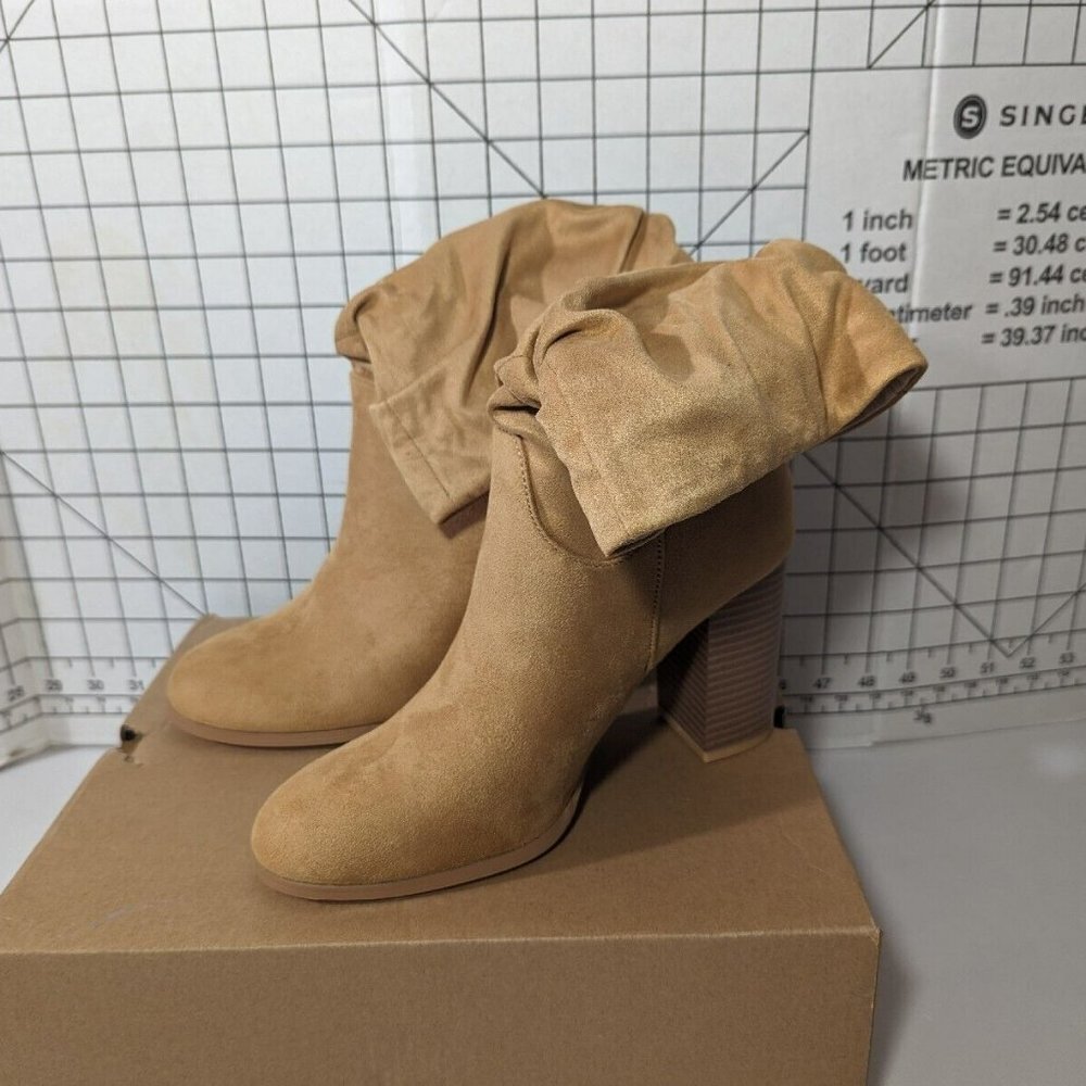 NEW- Womens Size 7 Slouchy Chunky High Heel Mid Calf Boots Almond Slip On - Picture 4 of 9